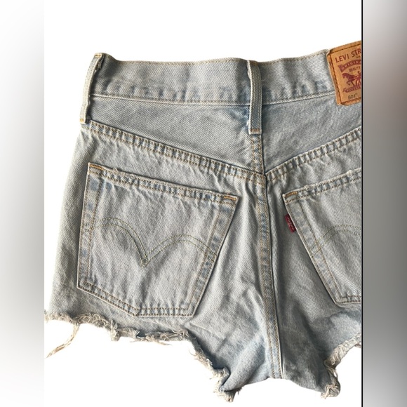Levi’s 501 ,,Stylish Women's Denim Shorts - Light Blue and Dark Blue - Picture 14 of 16